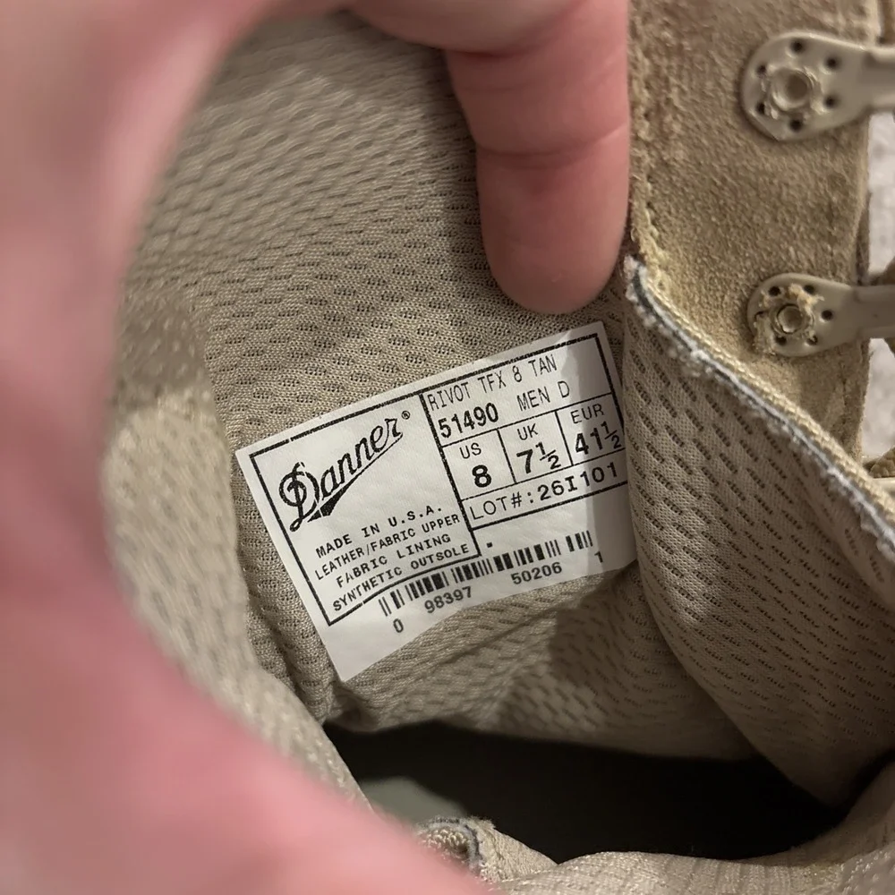 Men's 8 D M Danner Rivot TFX Tan Hot Duty Lace Up 8